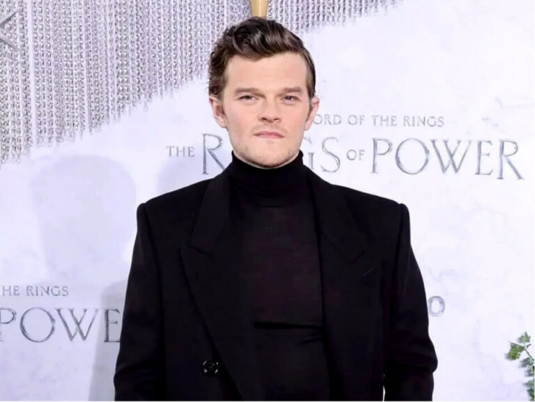 Robert Aramayo Bio Age Height Girlfriend Net Worth