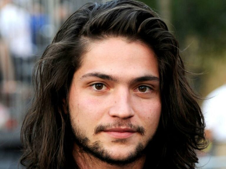 Next photo of Thomas McDonell