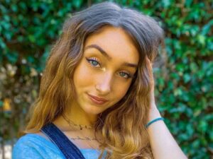 McKenzi Brooke Bio, Age, Height, Boyfriend, Net Worth