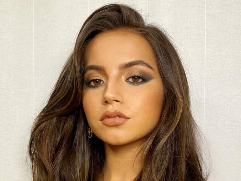 Isabela Moner Bio Age Height Boyfriend Net Worth Wiki 6931