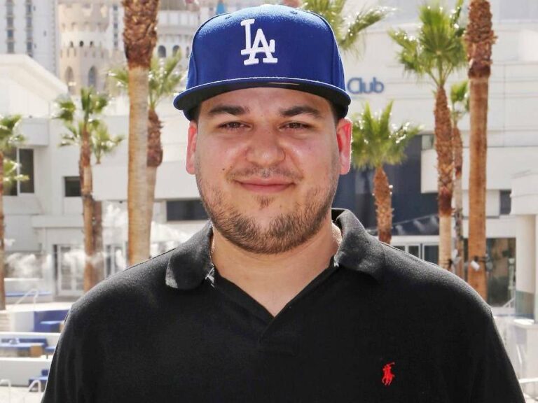 Rob Kardashian Bio, Age, Height, Girlfriend, Net Worth - Wealthy Spy