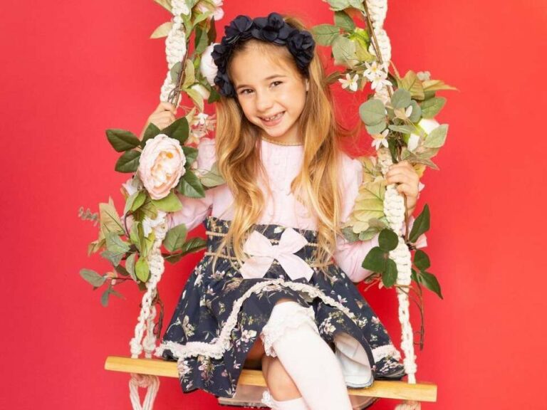 How Old Is Mandy Corrente