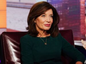 Kathy Hochul Biography, Age, Height, Husband, Net Worth - Wealthy Spy