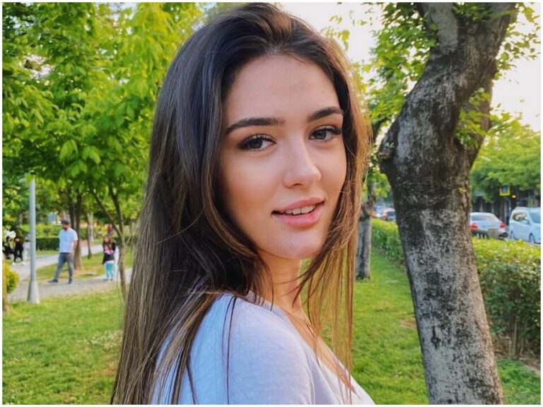 Zehra Güneş Bio, Age, Height, Boyfriend, Net Worth, Wiki