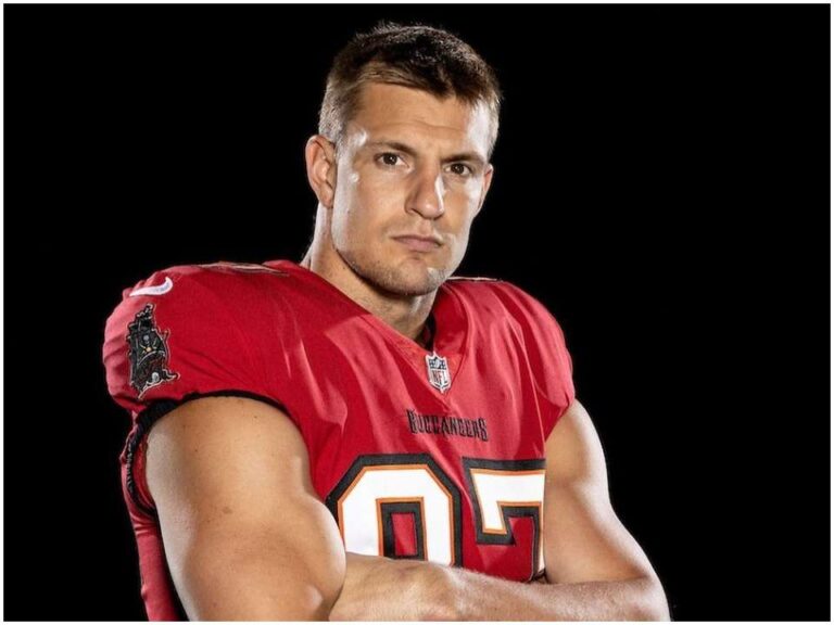 Rob Gronkowski Biography, Age, Height, Boyfriend, Net Worth