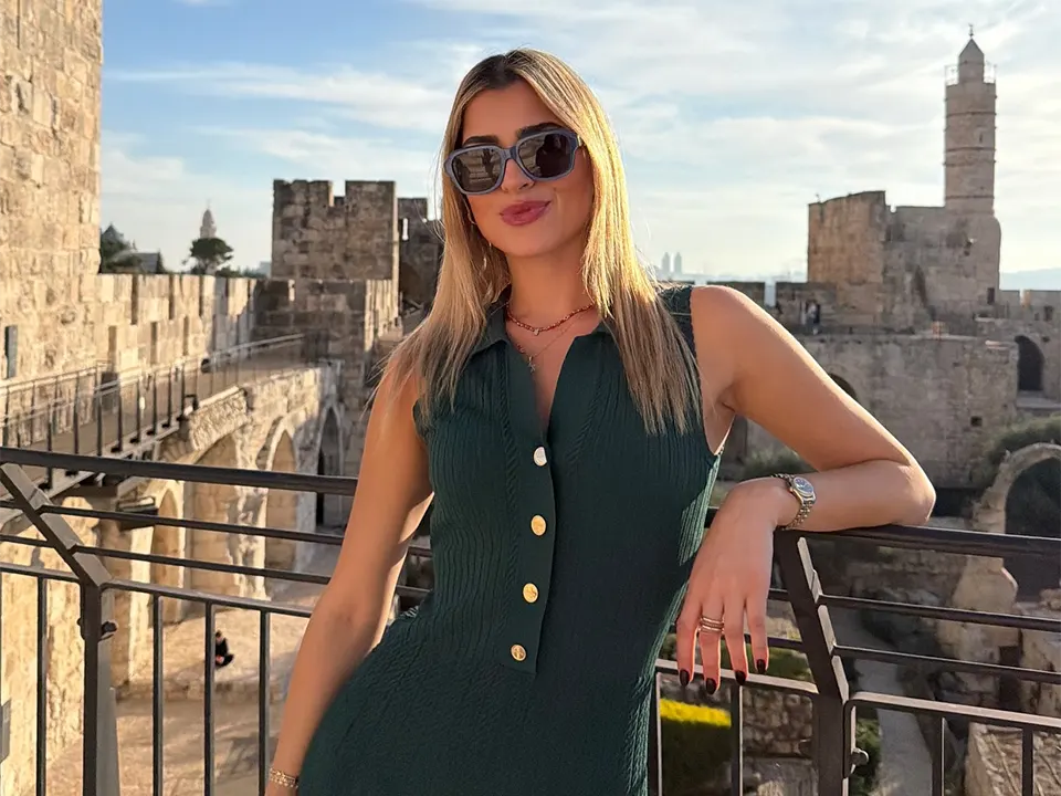 Debra Lea (Fox News) Bio, Age, Height, Boyfriend, Net Worth